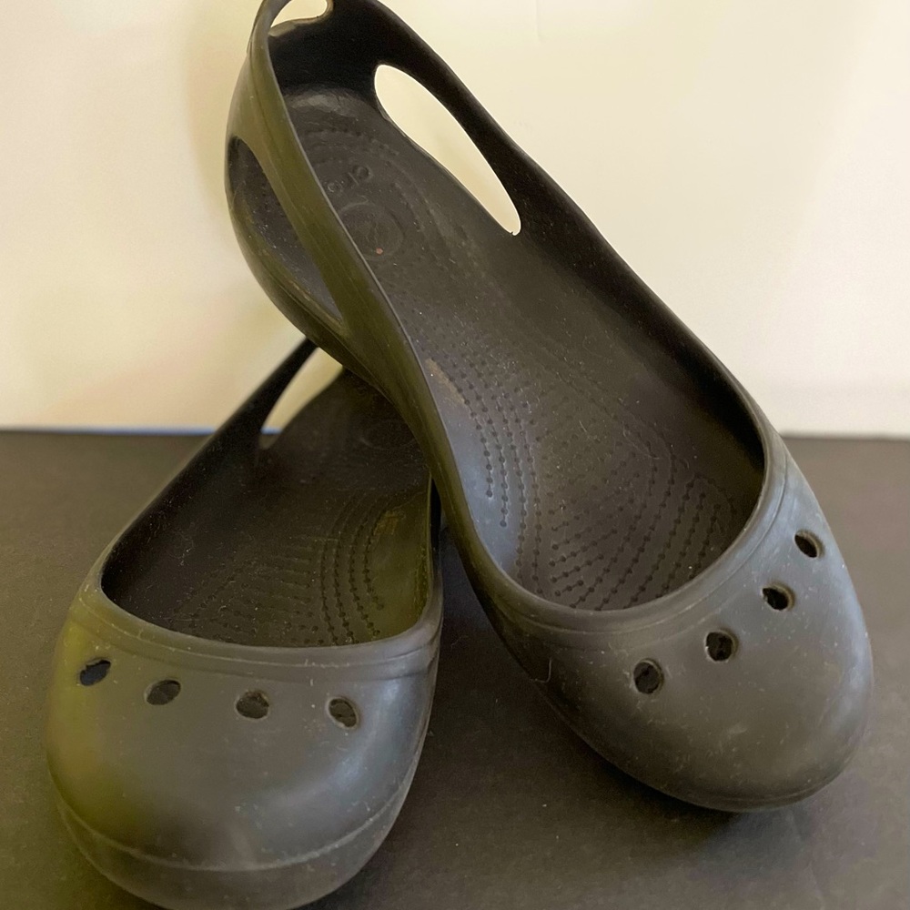 Black Kadee Flats